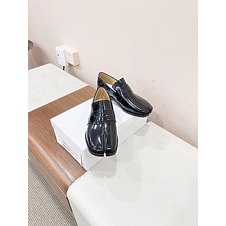 Balenciaga shoes for women #811709 replica