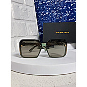 US$39.00 Balenciaga AAA+ Sunglasses #805101
