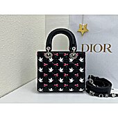 US$282.00 Dior Original Samples Handbags #809370