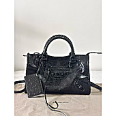 US$156.00 Balenciaga AAA+ Handbags #811621